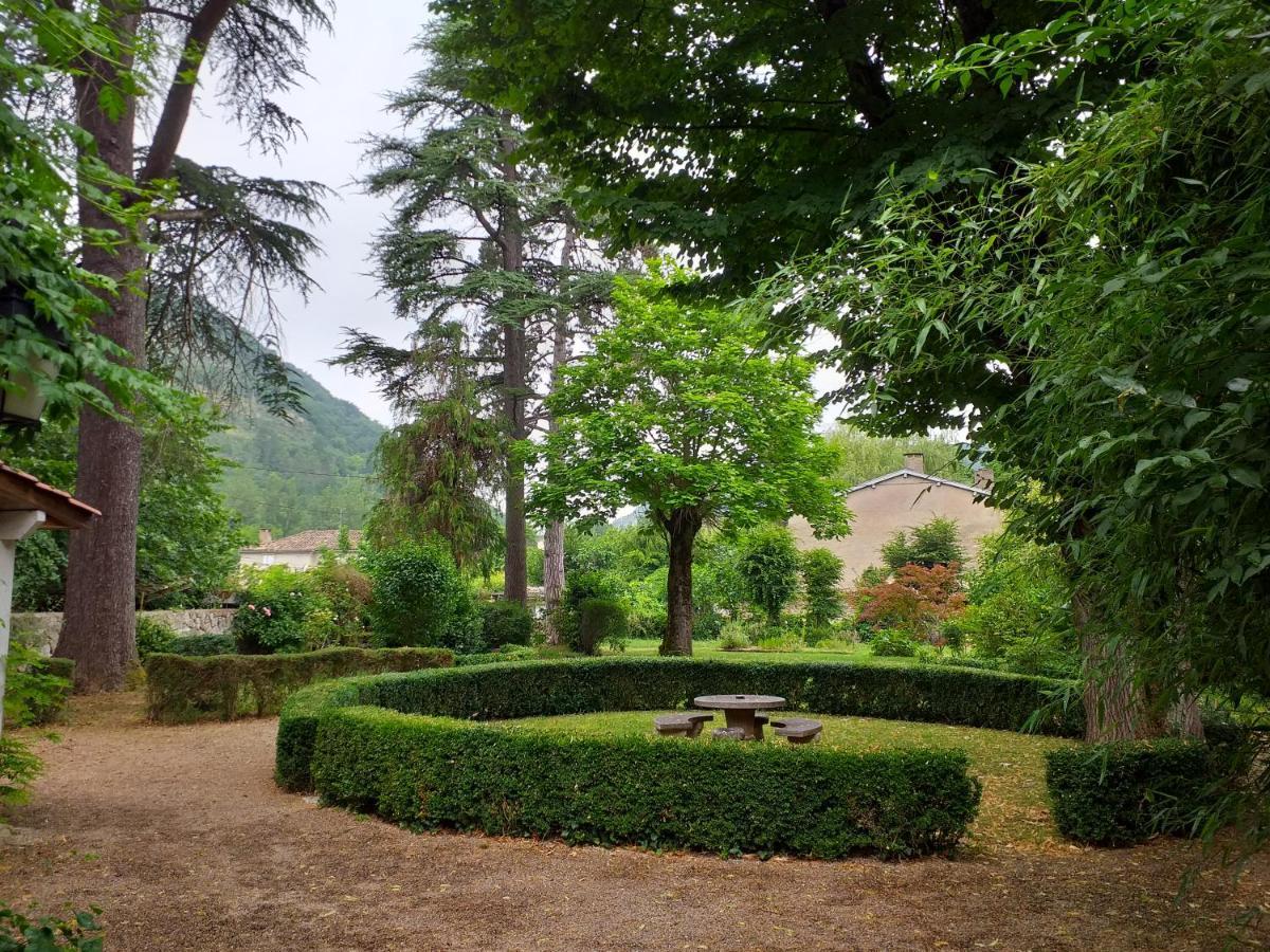 Le Jardin Secret Bed & Breakfast Saint-Antonin Exterior photo